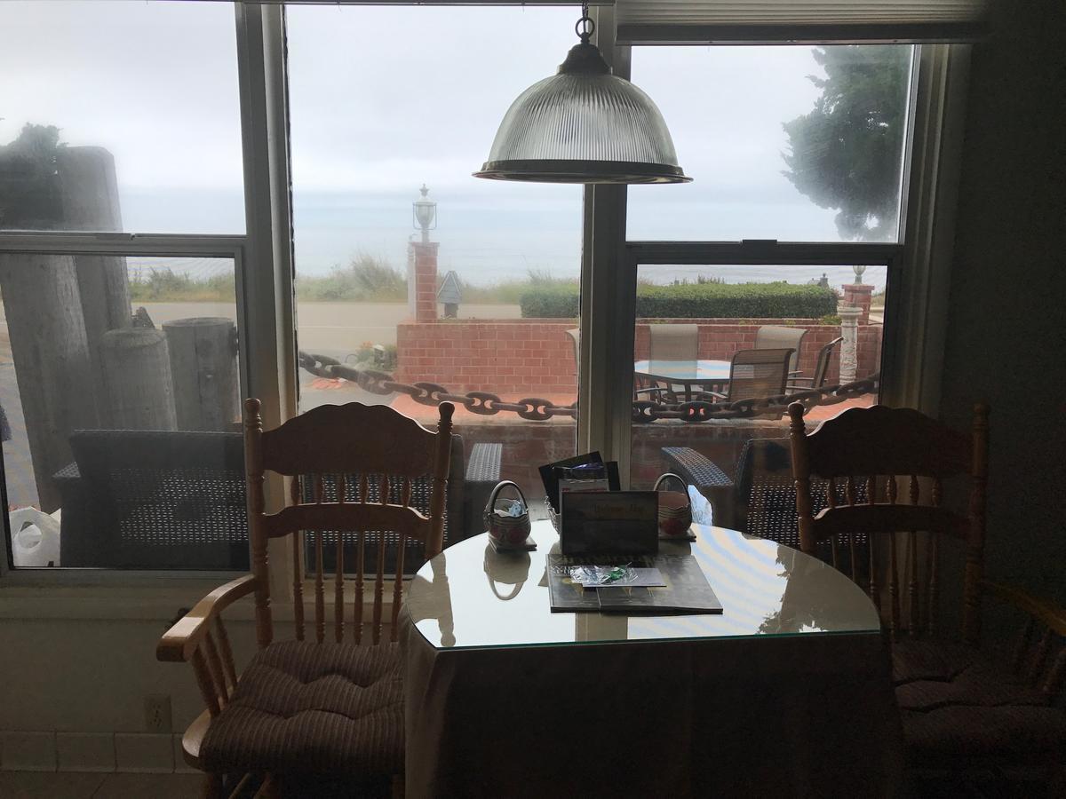 Captain'S Cove Inn Cambria Εξωτερικό φωτογραφία